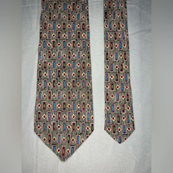 Men’s Vintage Brioni Multicolor Geometric Label VTG Designer Regular Silk Tie - Picture 3 of 4